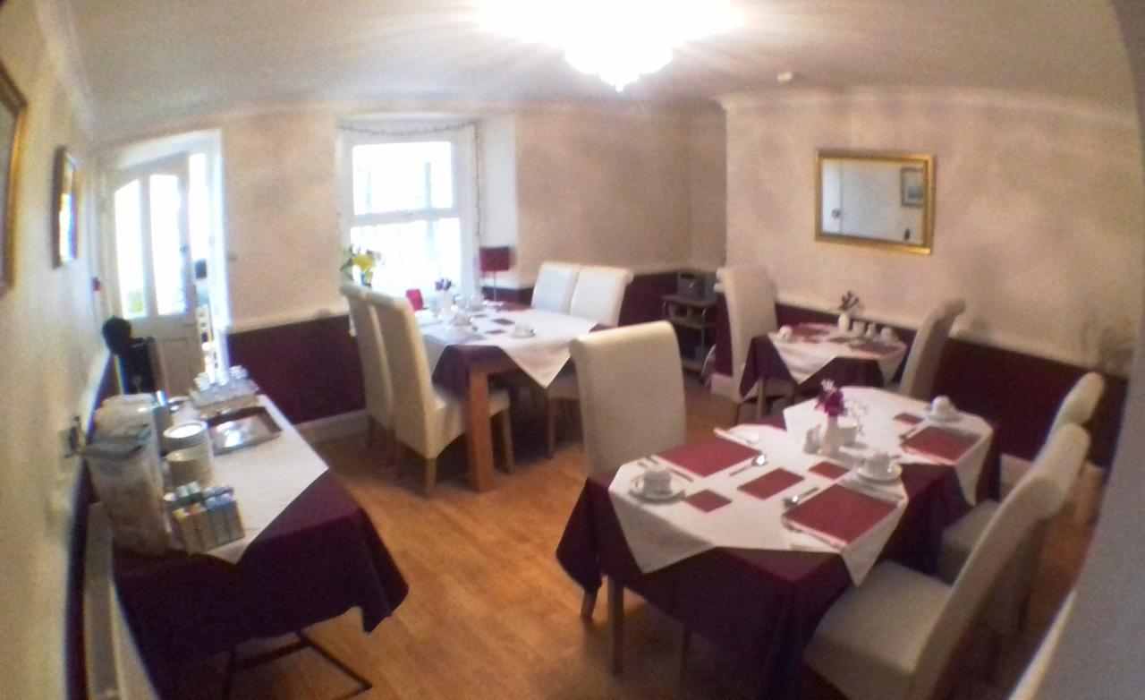 Anglesey House Bed & Breakfast ลันดิดโน ภายนอก รูปภาพ